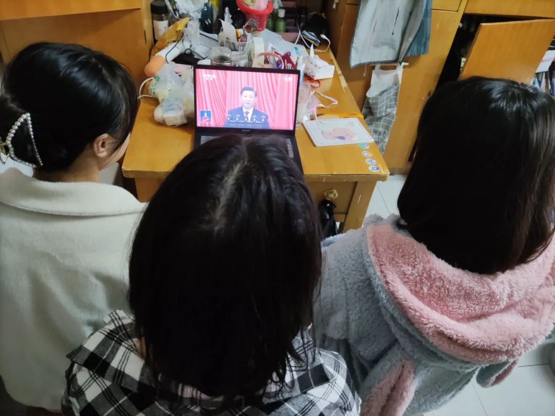 unmy_1666272647234046768.jpg unmy_1666272647234046768.jpg