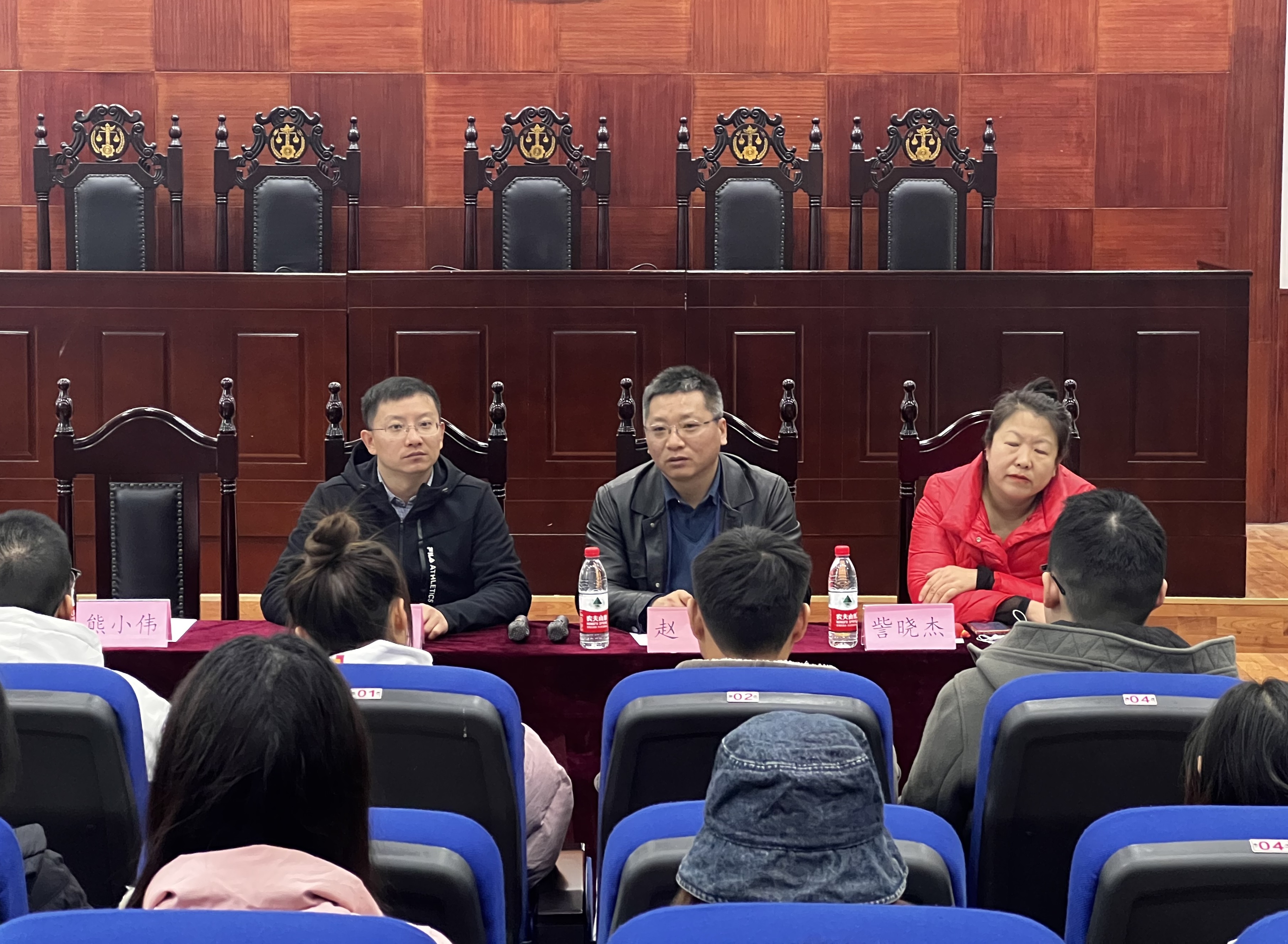 Twom_1702359376585097285.jpg Twom_1702359376585097285.jpg