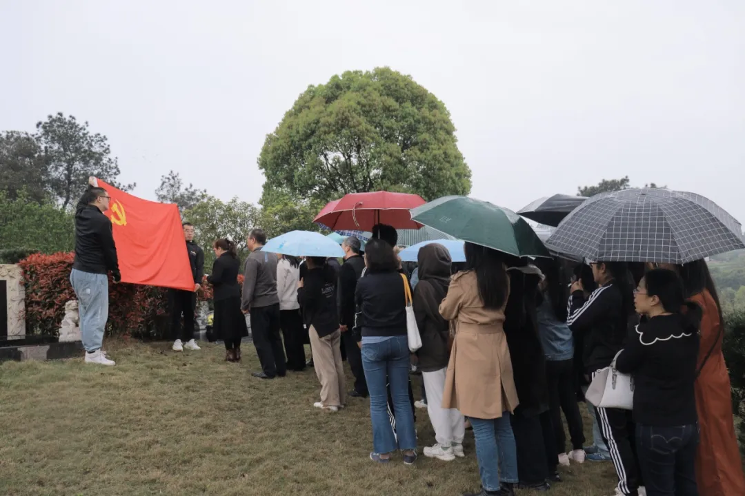 yNnt_1711971600404033332.jpg 4.jpg