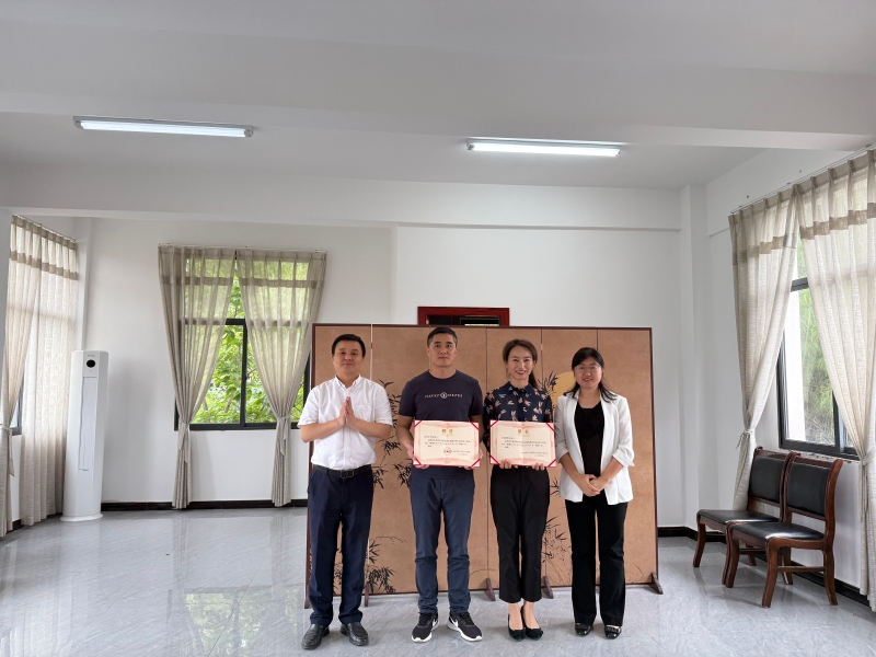 AHWr_1748697127563088242.jpg 5.jpg