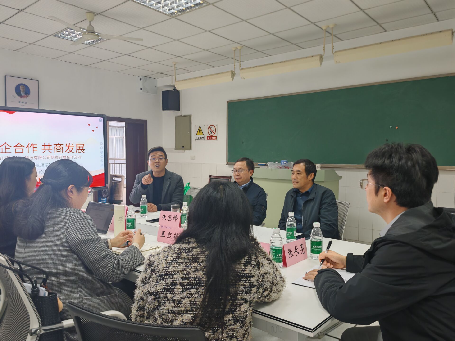 YMUK_1762304542478054159.jpg 图片2.jpg